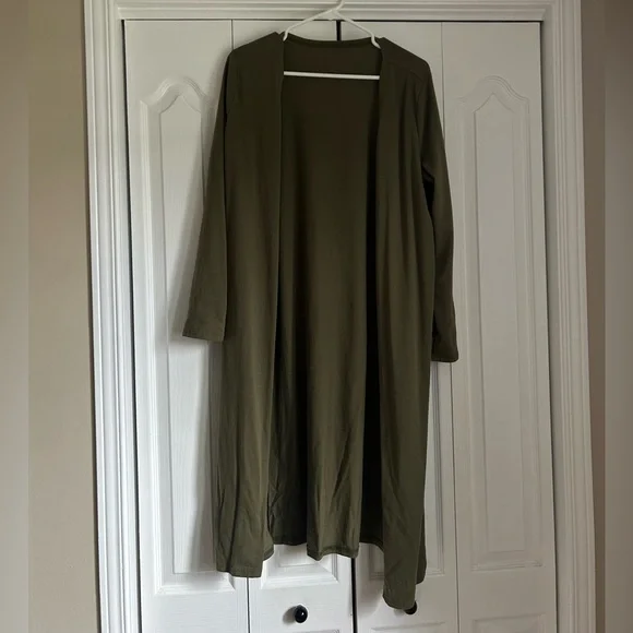 Elegant Olive Green one piece & cardigan set - Picture 2 of 3
